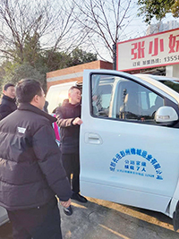 E:2024年宣传事情2024.11.26【春运举行时】一定发运业集团所属各企业开展春运首日事情官网20240126-03-一定发长运彭州1.jpg