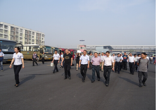 2015年全省汽车客运站提升刷新工程现场推进会在眉山汽车客运站顺遂召开